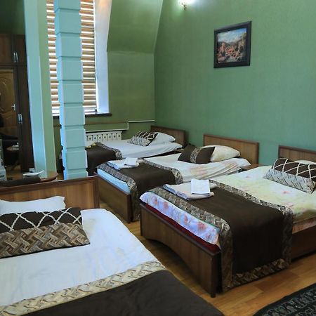 Almos Hotel Dusanbe Kültér fotó