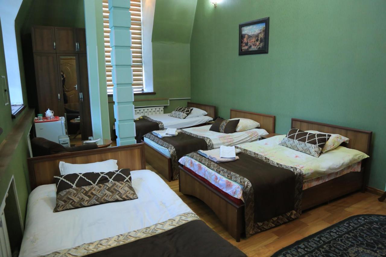 Almos Hotel Dusanbe Kültér fotó